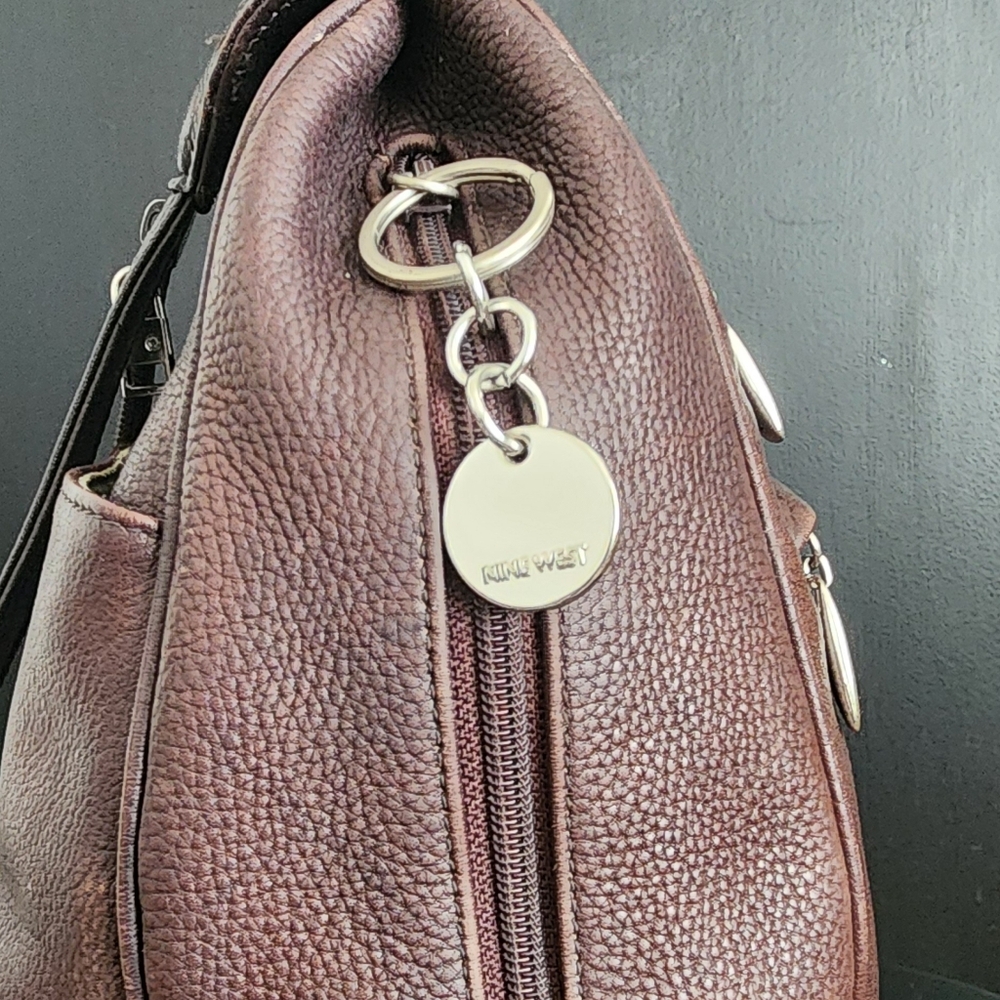 Nine West 90s Dark Academia Grunge Genuine Pebbled Leather Convertible Mini Bag - Picture 15 of 17